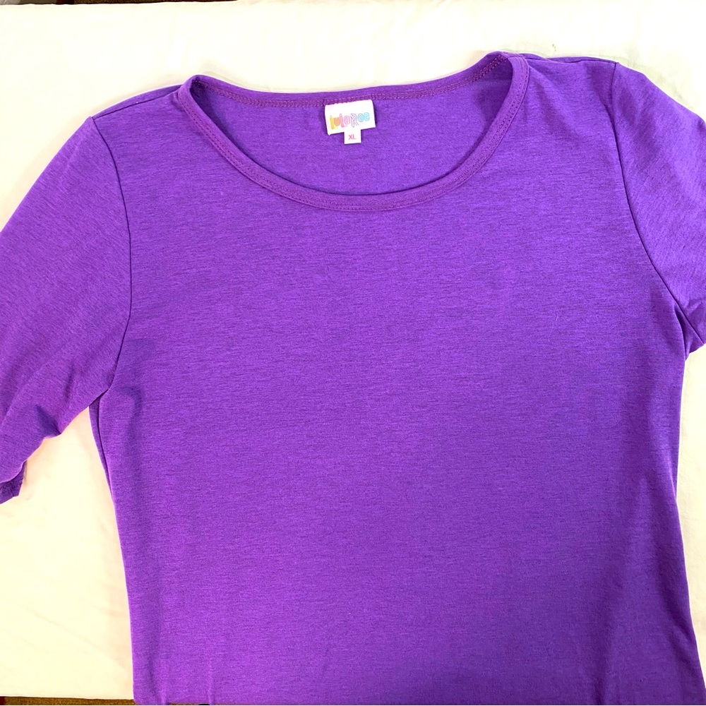 LulaRoe Classic Tee purple size XL